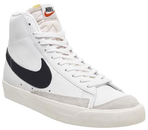 Amazon.com: Nike Women's Blazer Mid 77 Shoes